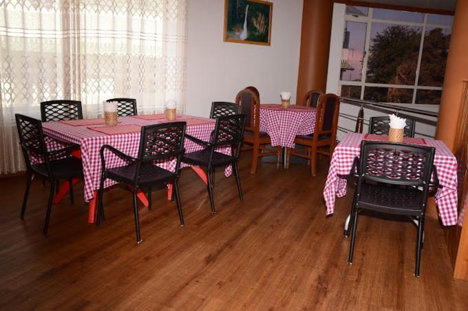 Holiday Hush Haven Hotel Shillong Exterior foto