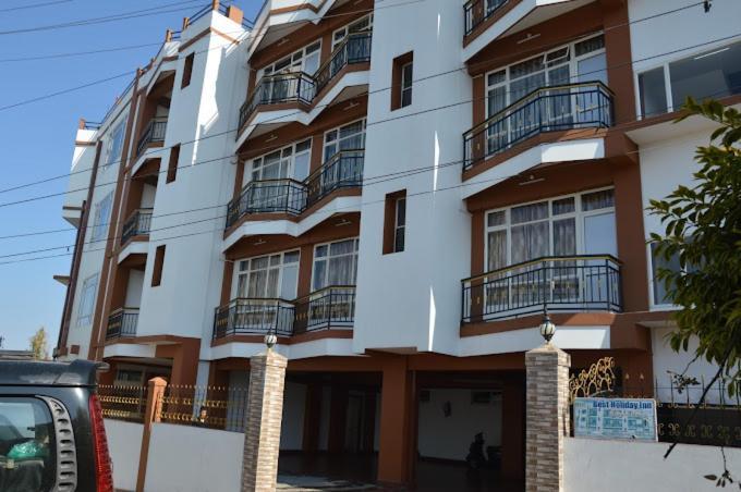 Holiday Hush Haven Hotel Shillong Exterior foto